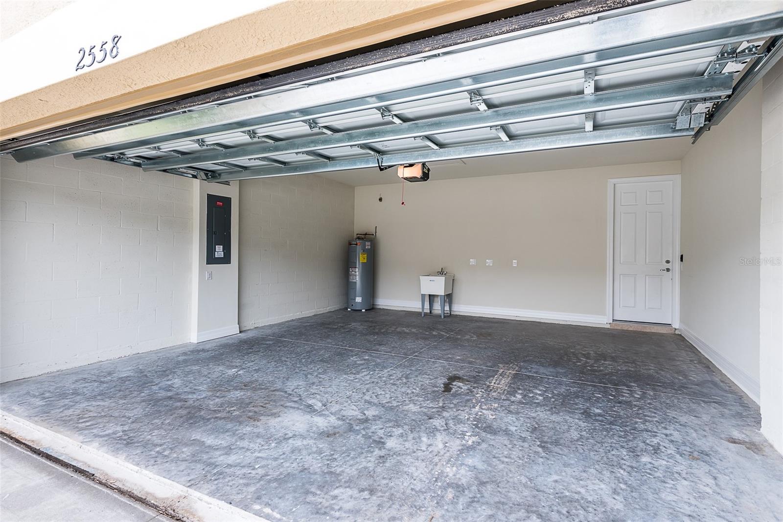 2558 SHERMAN OAK DR — photo 31