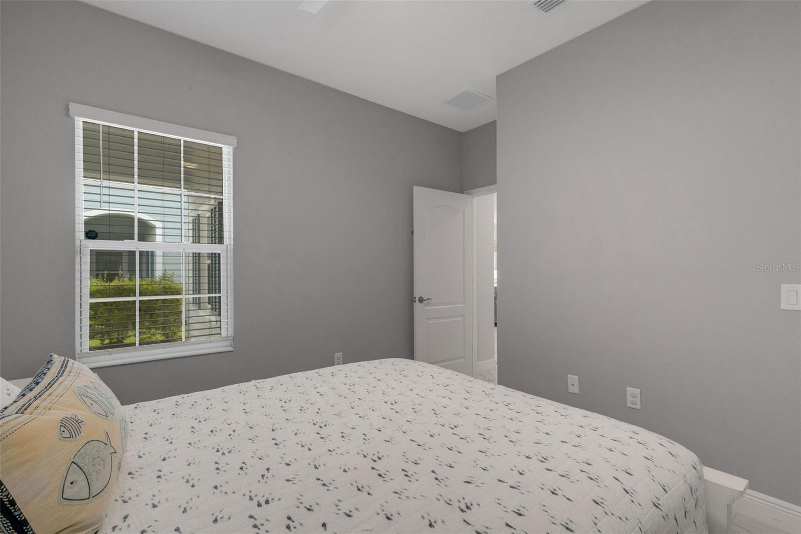 4657 WILLOW BEND AVE — photo 41