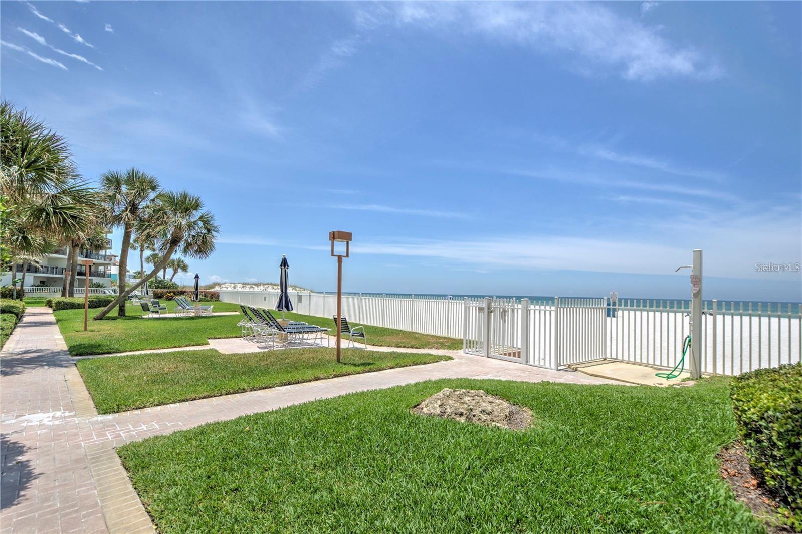 17920 GULF BLVD #2008 — photo 31