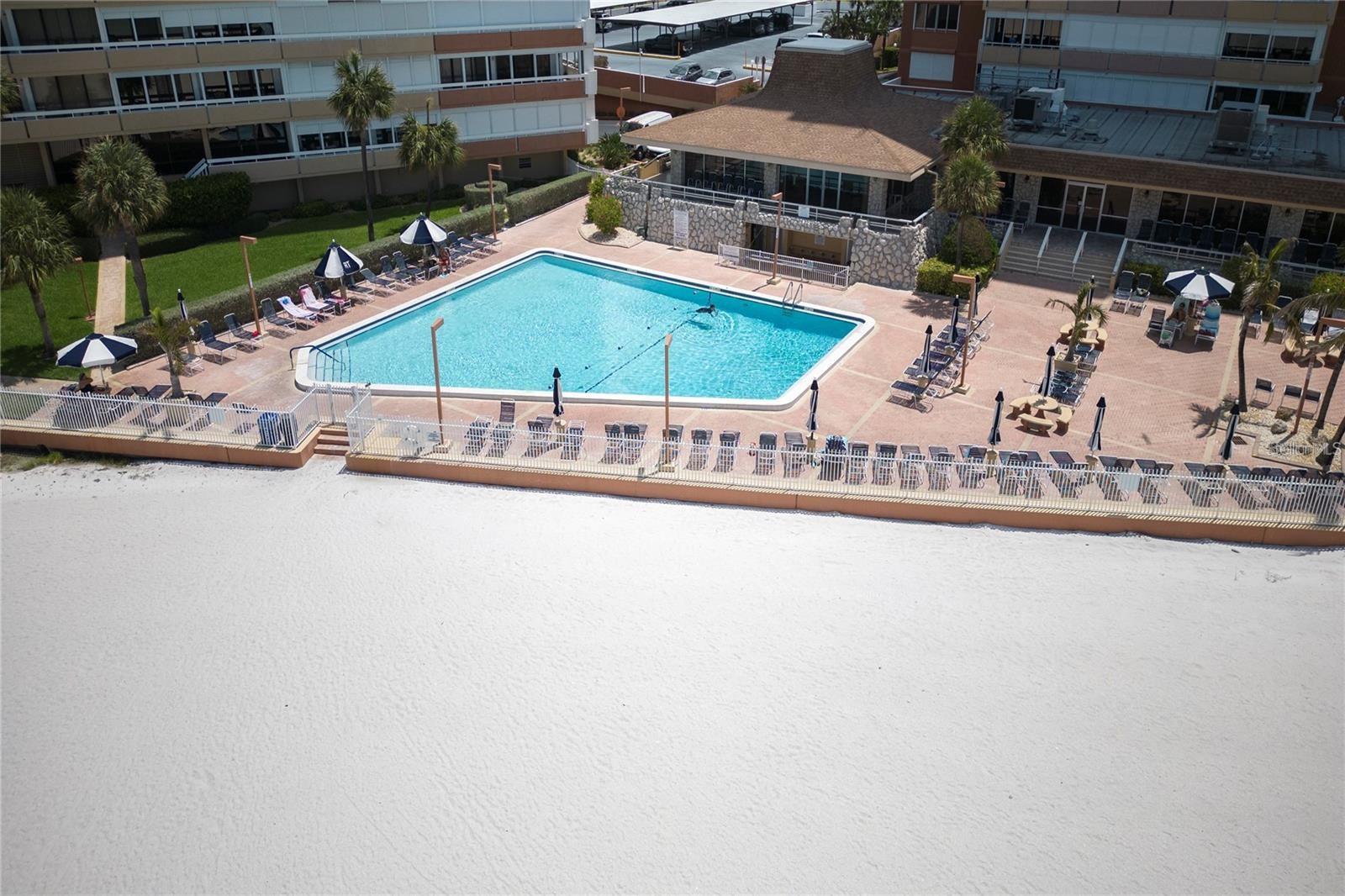 17920 GULF BLVD #2008 — photo 33