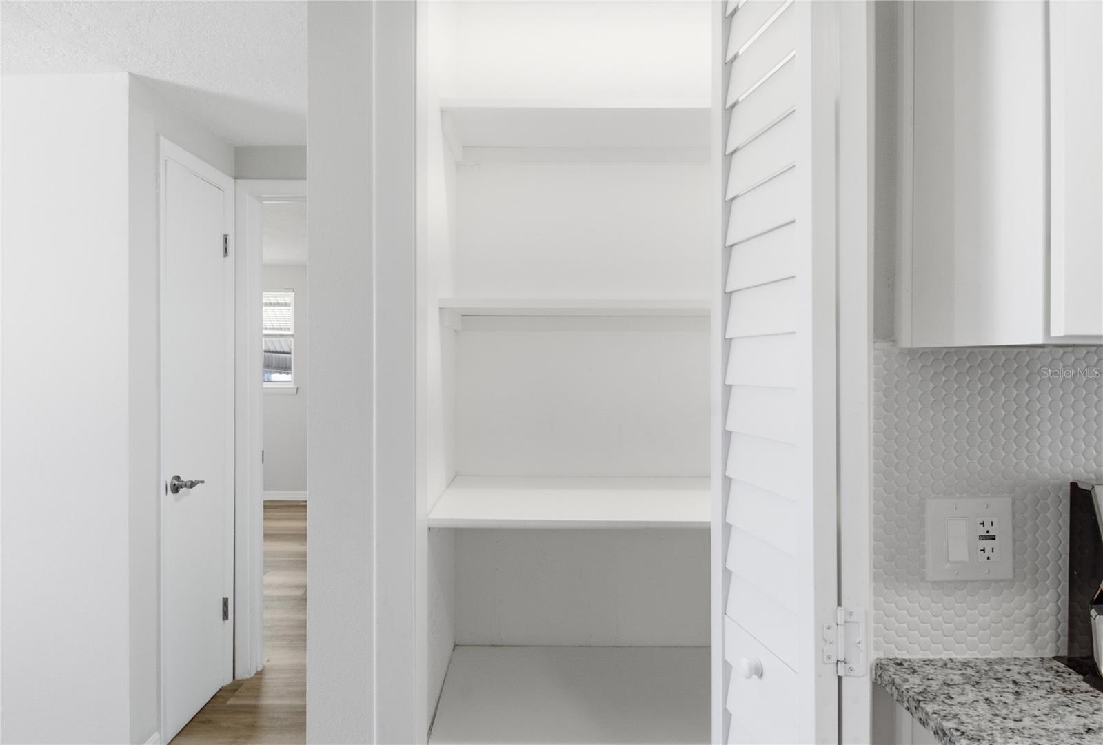 4810 GUARDIAN AVE — photo 10