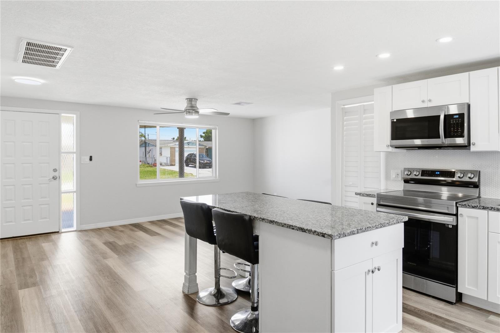 4810 GUARDIAN AVE — photo 7