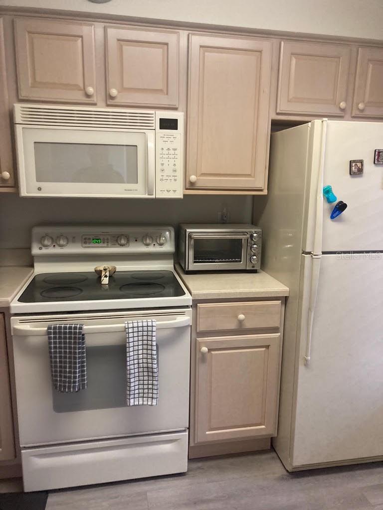 2377 LAKE HEATHER HEIGHTS CT #2377 — photo 7