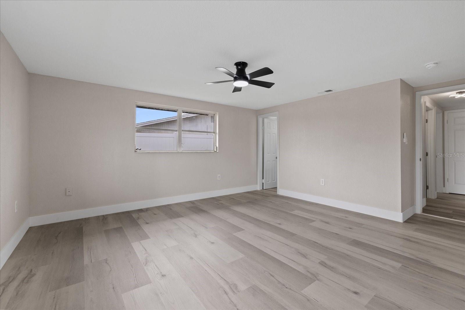9401 GLEN MOOR LN — photo 21