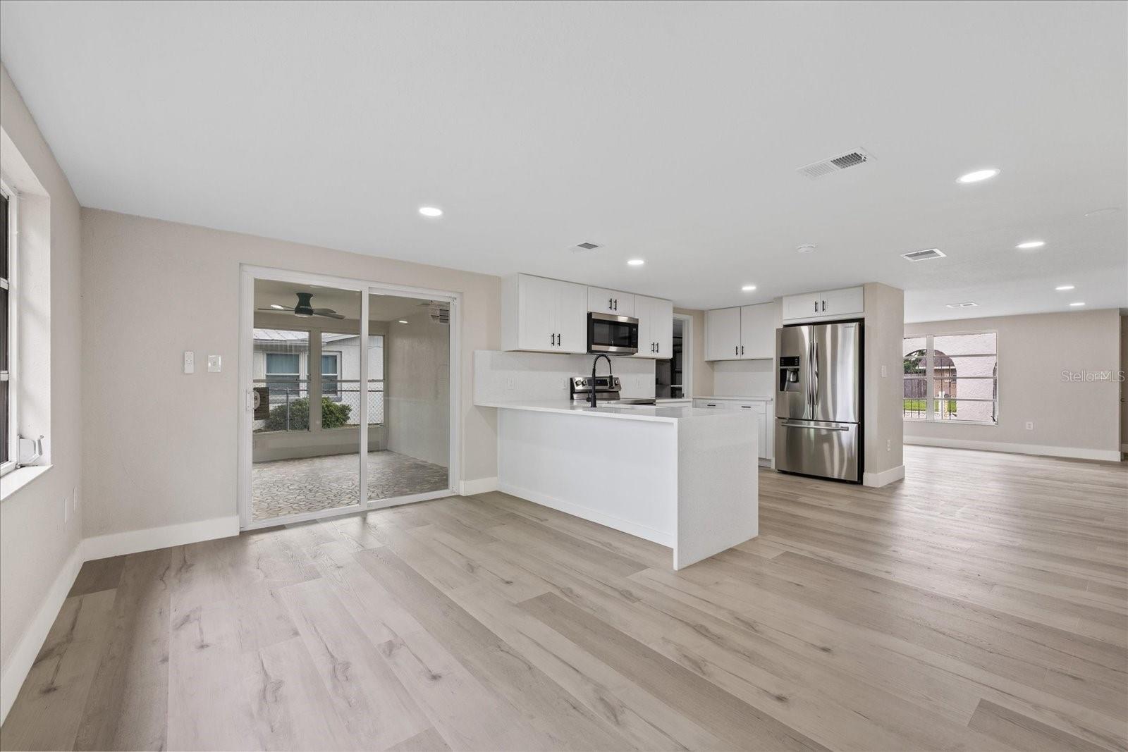 9401 GLEN MOOR LN — photo 27