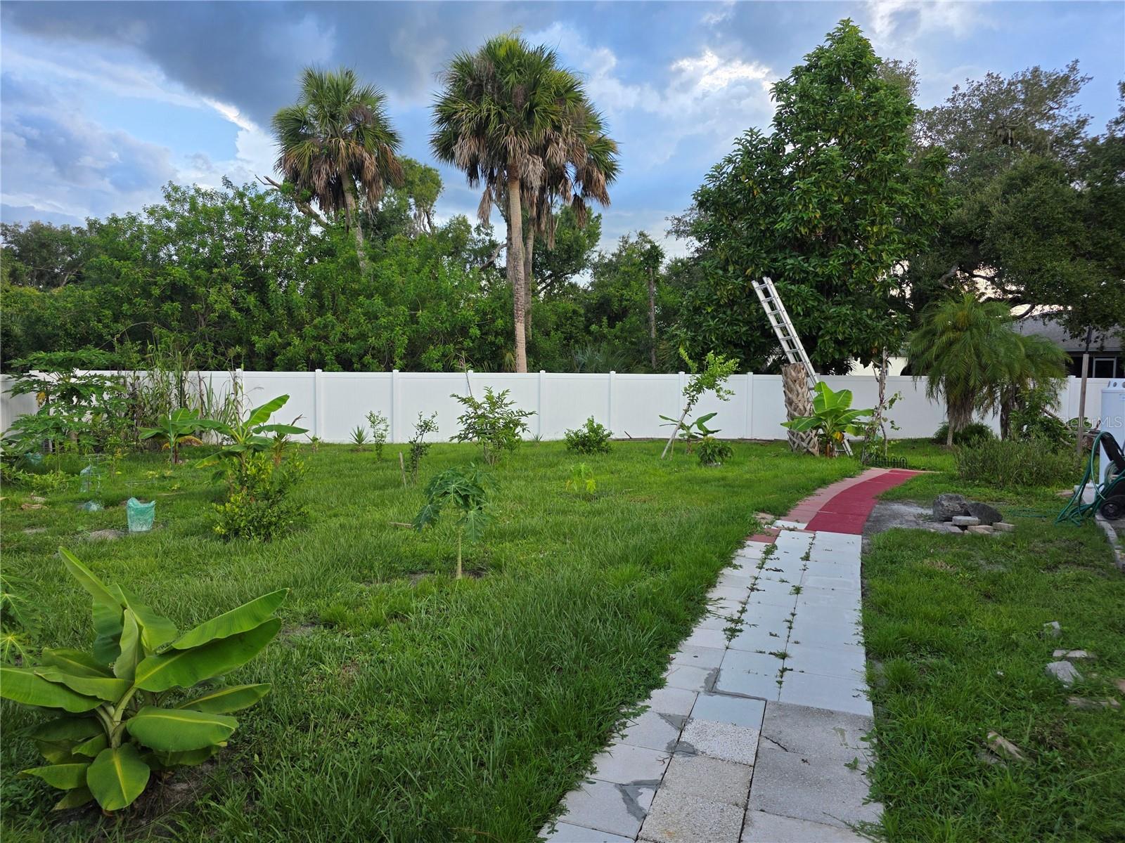 4943 BECKHAM CT — photo 2