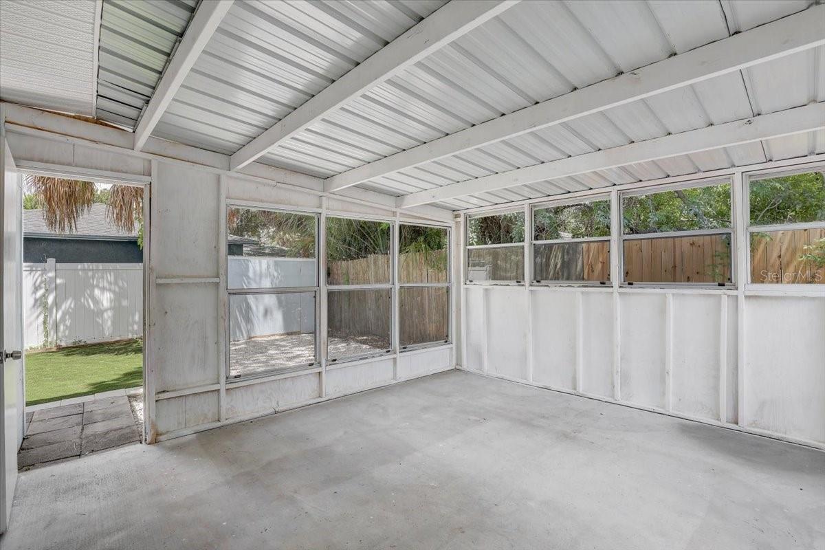 2901 DR MARTIN LUTHER KING JR ST S — photo 12