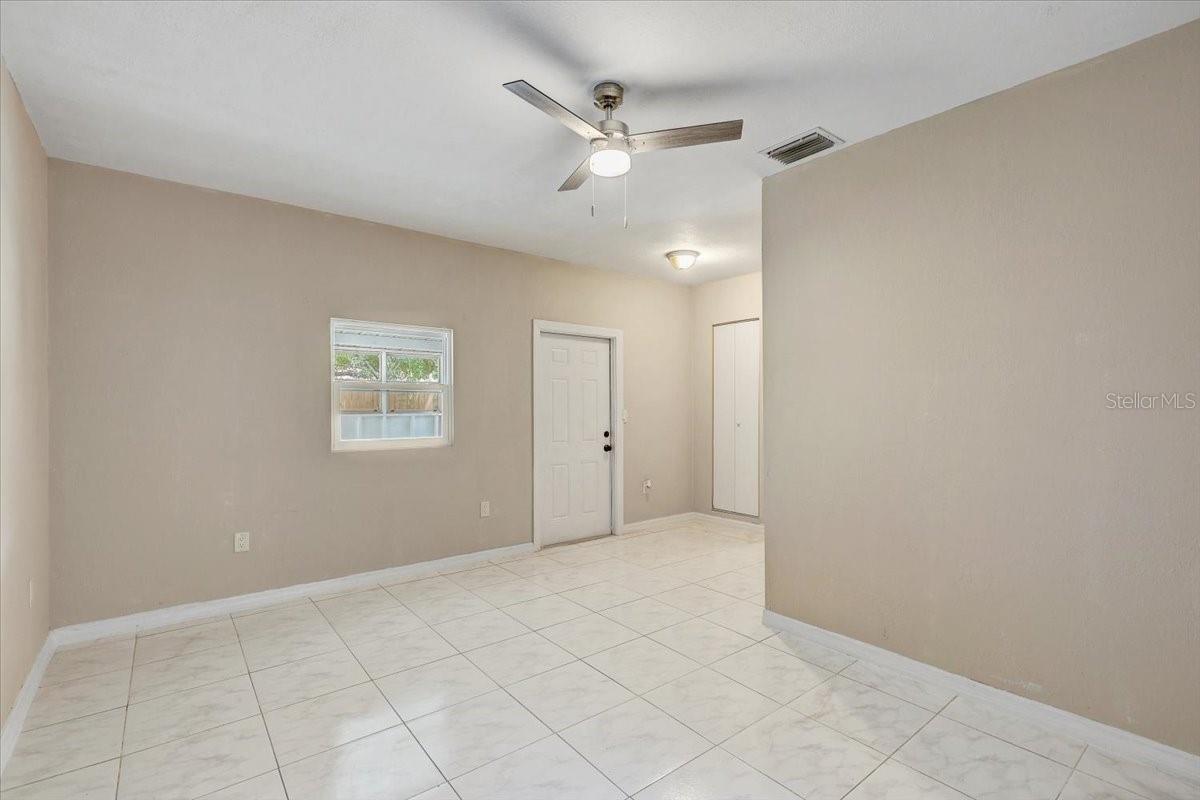 2901 DR MARTIN LUTHER KING JR ST S — photo 38