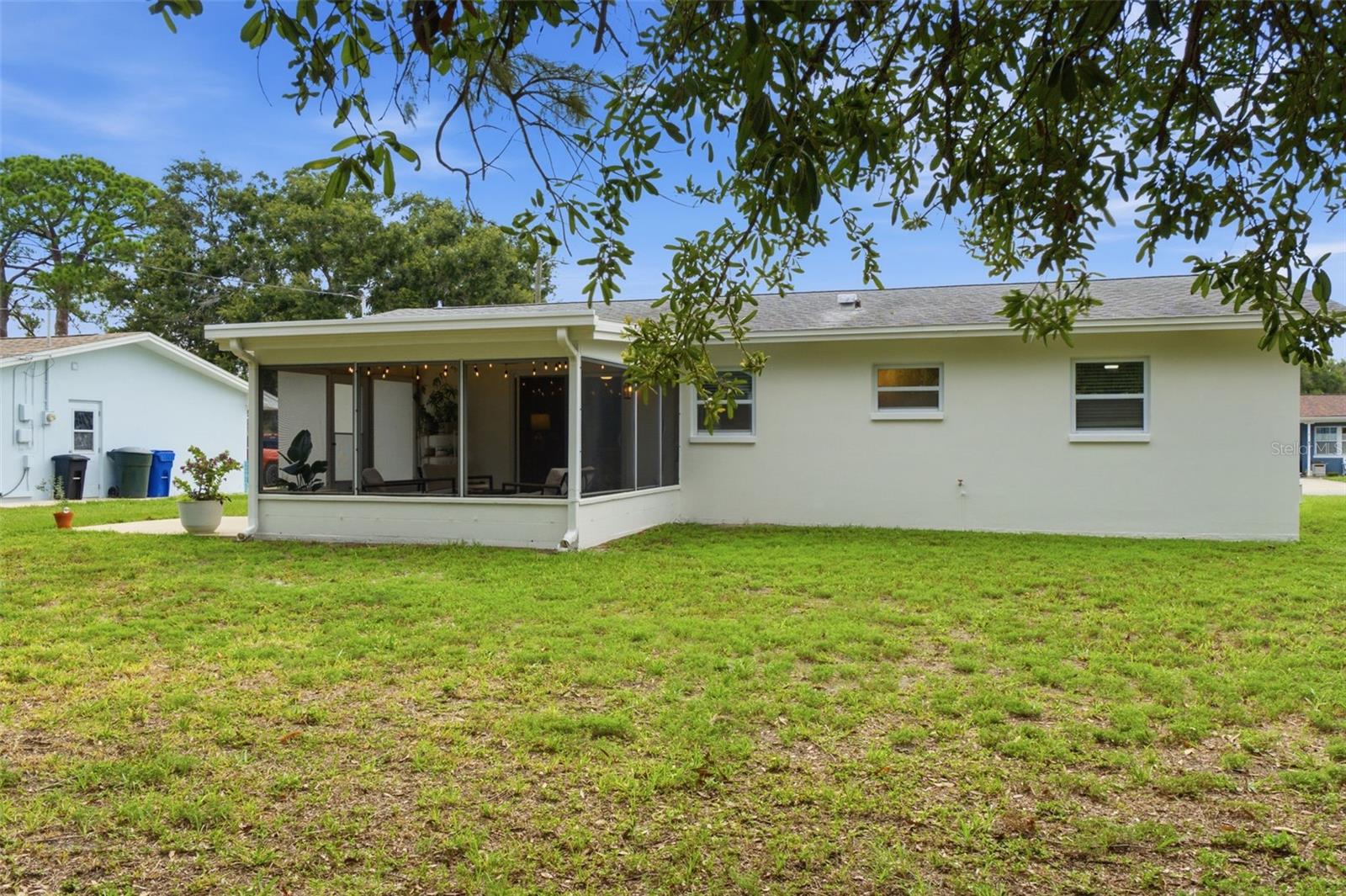 2048 JEFFERSON AVE — photo 25