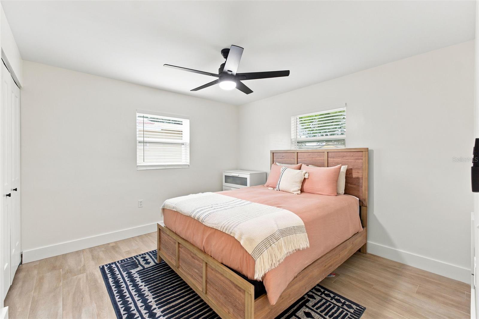 2048 JEFFERSON AVE — photo 17