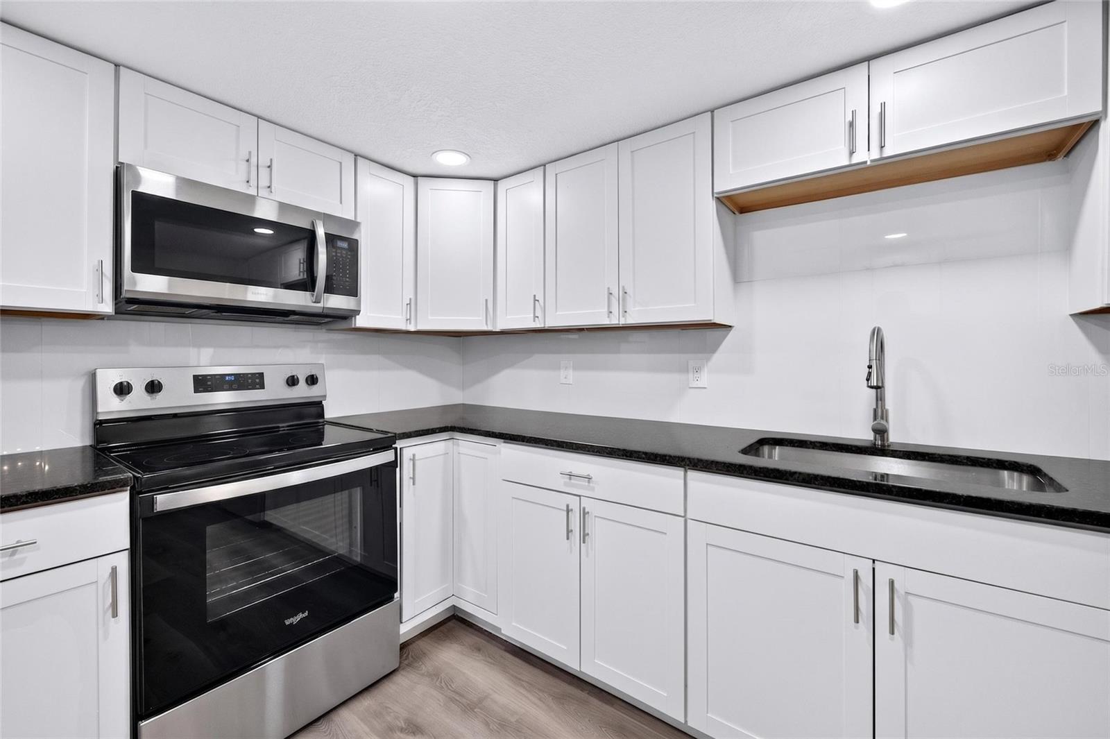 5627 BERLIN DR — photo 18