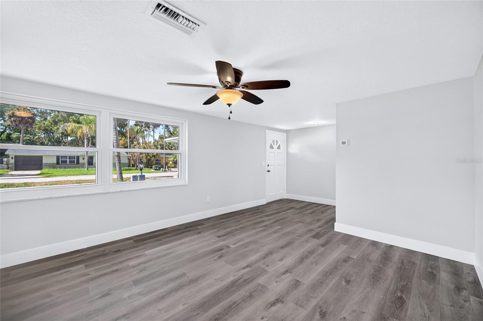 5627 BERLIN DR — photo 8