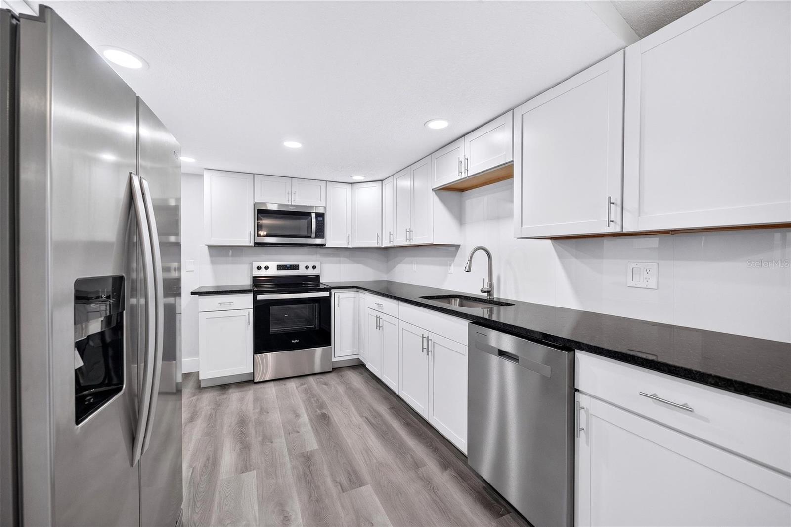 5627 BERLIN DR — photo 20