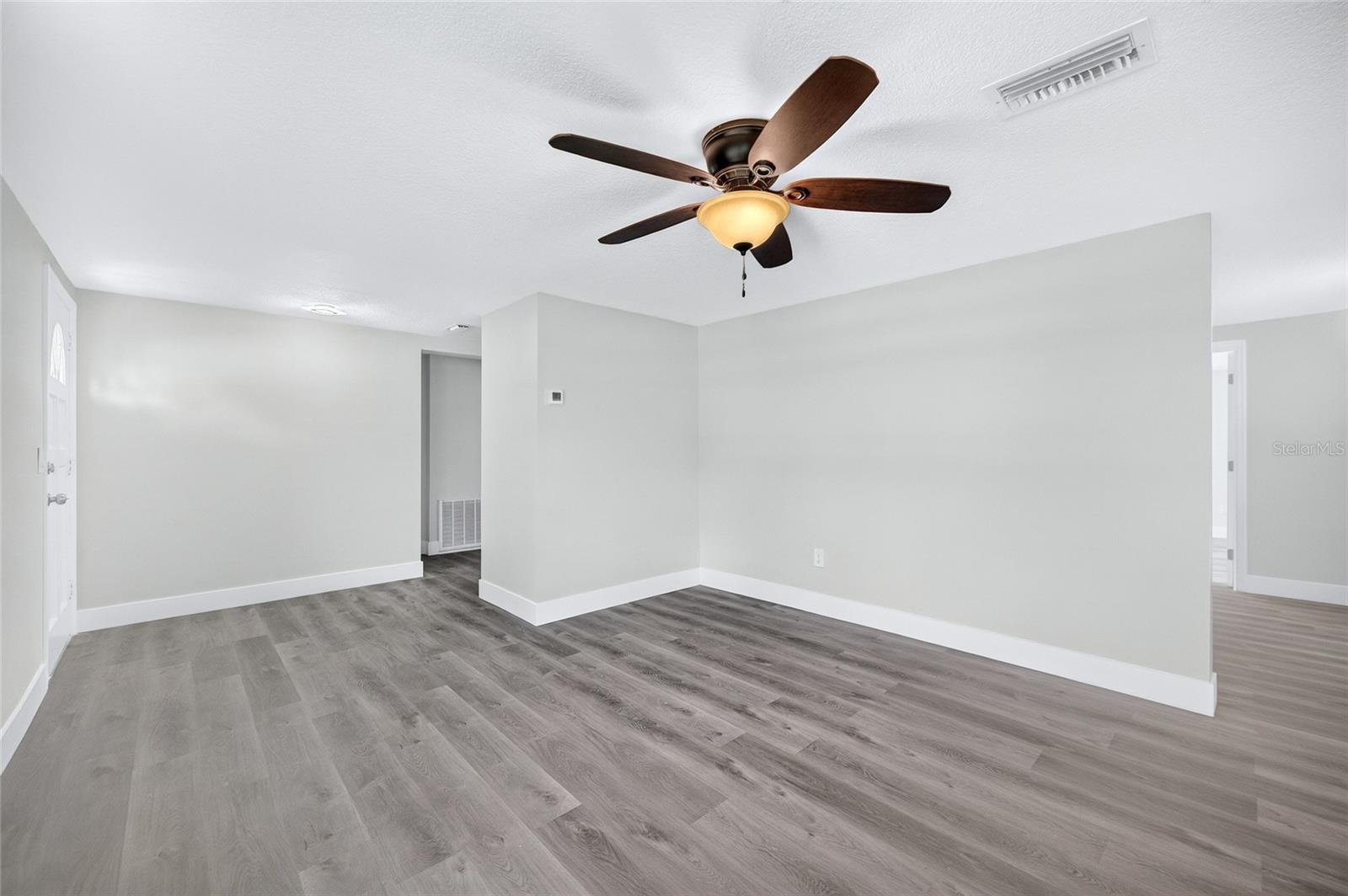 5627 BERLIN DR — photo 9