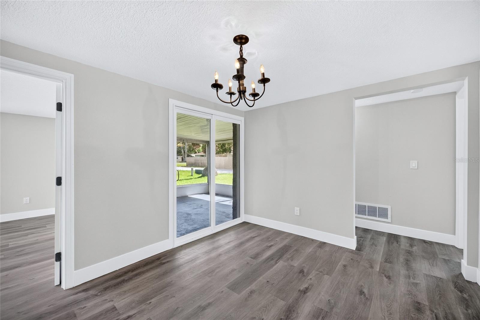 5627 BERLIN DR — photo 24