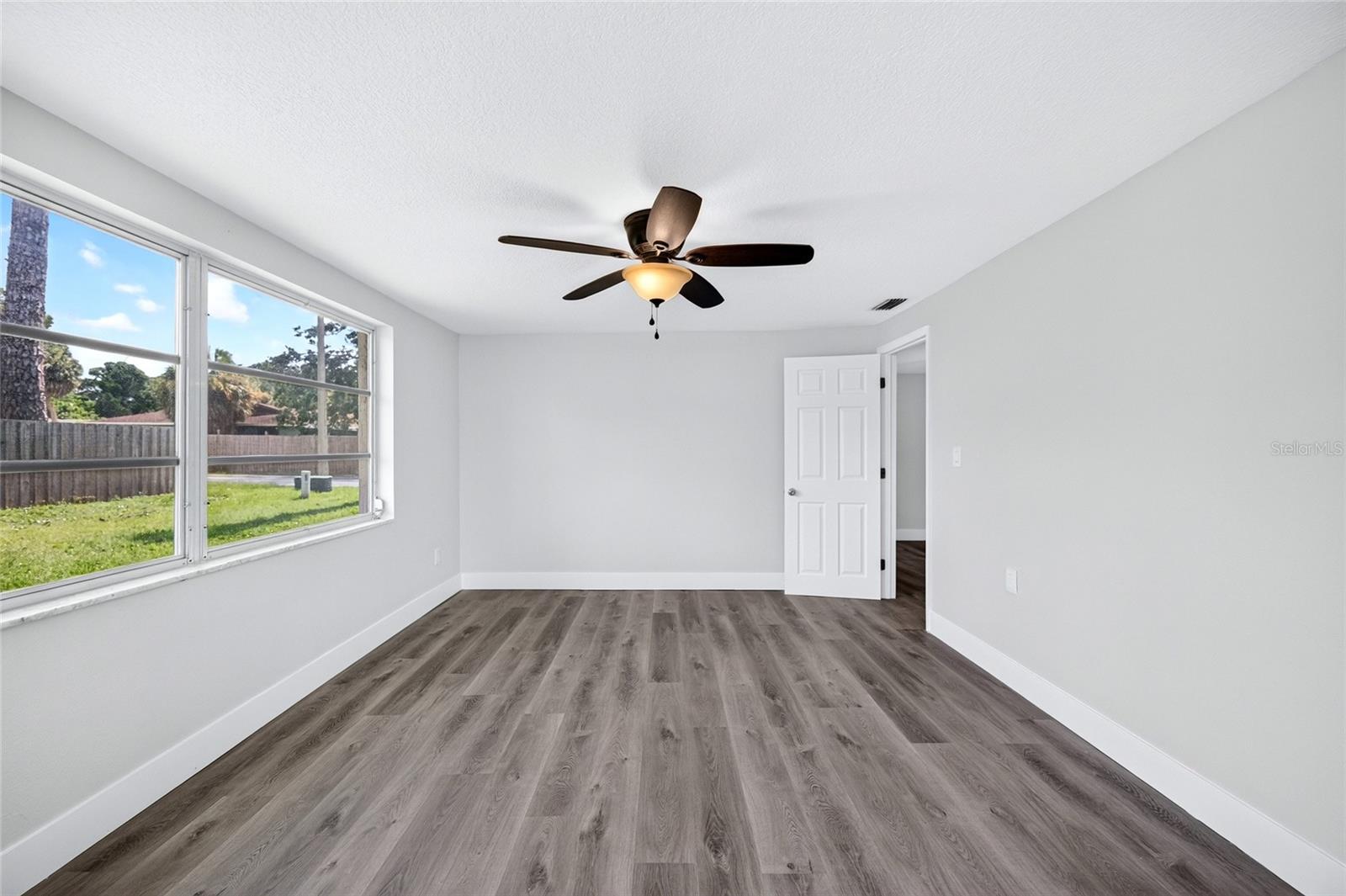 5627 BERLIN DR — photo 37