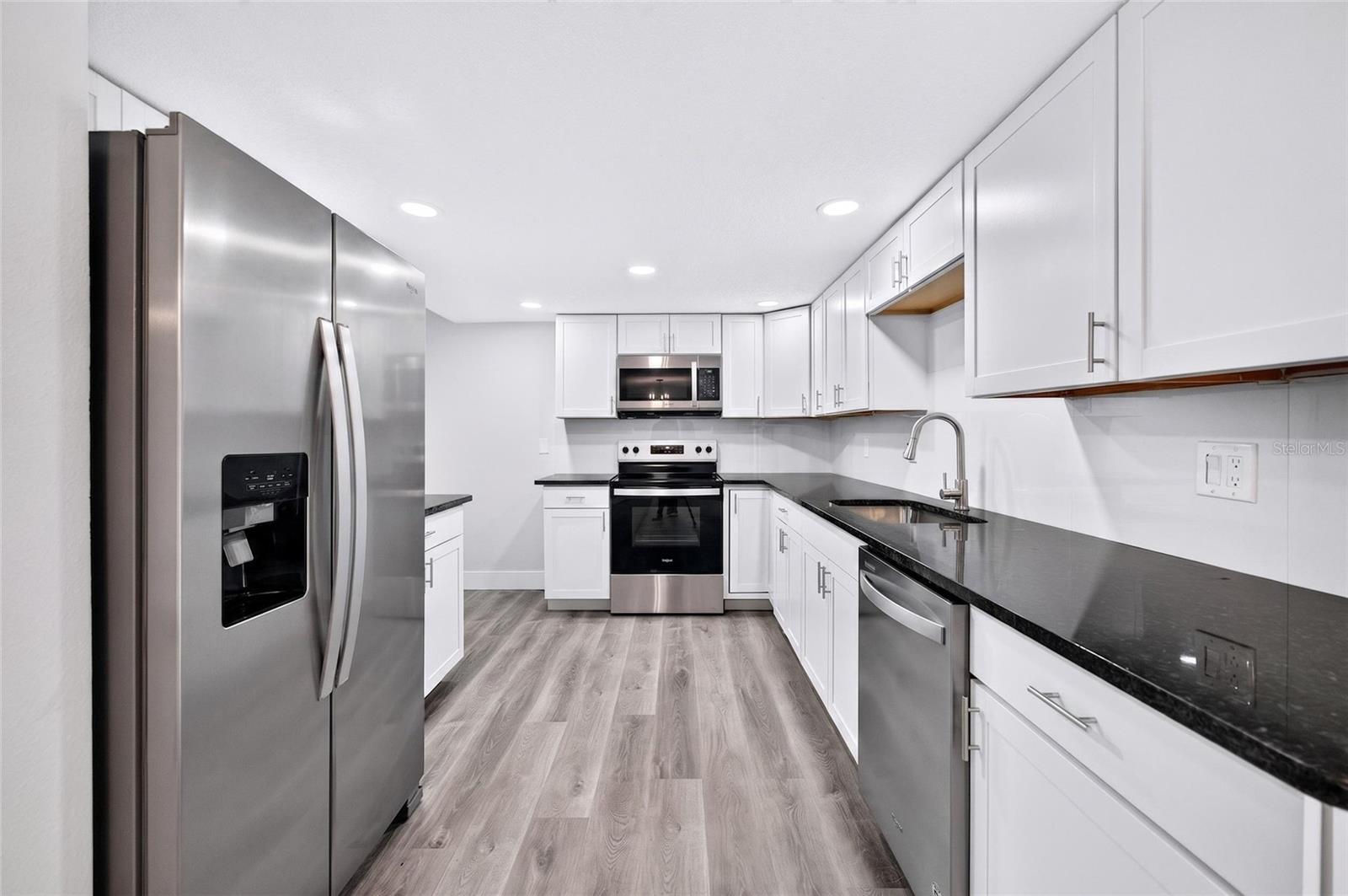 5627 BERLIN DR — photo 16