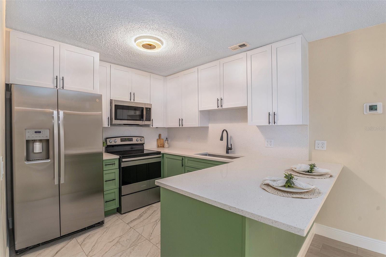 3822 CORTEZ DR #D — photo 2