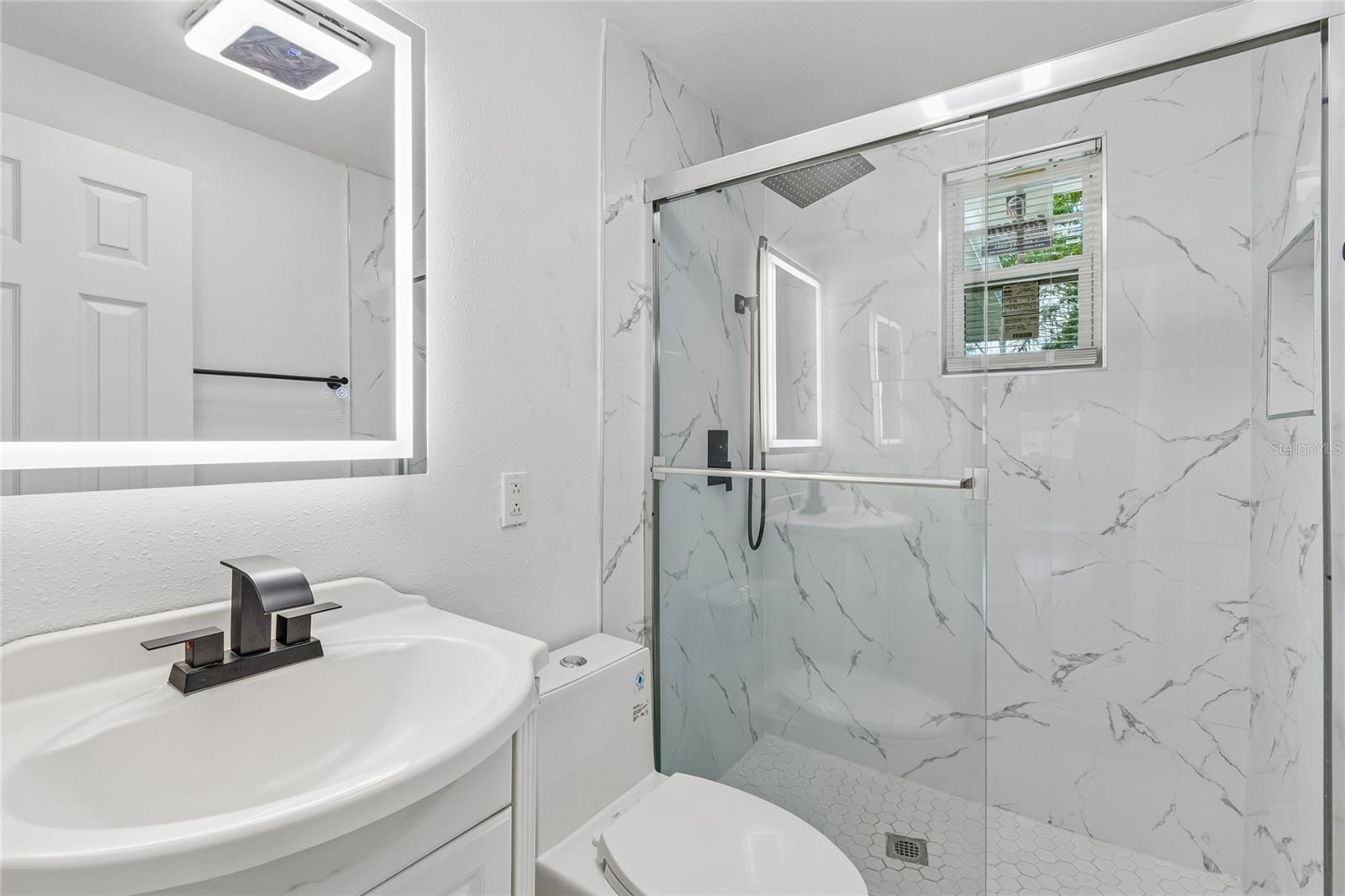 1614 E MAPLE AVE — photo 16