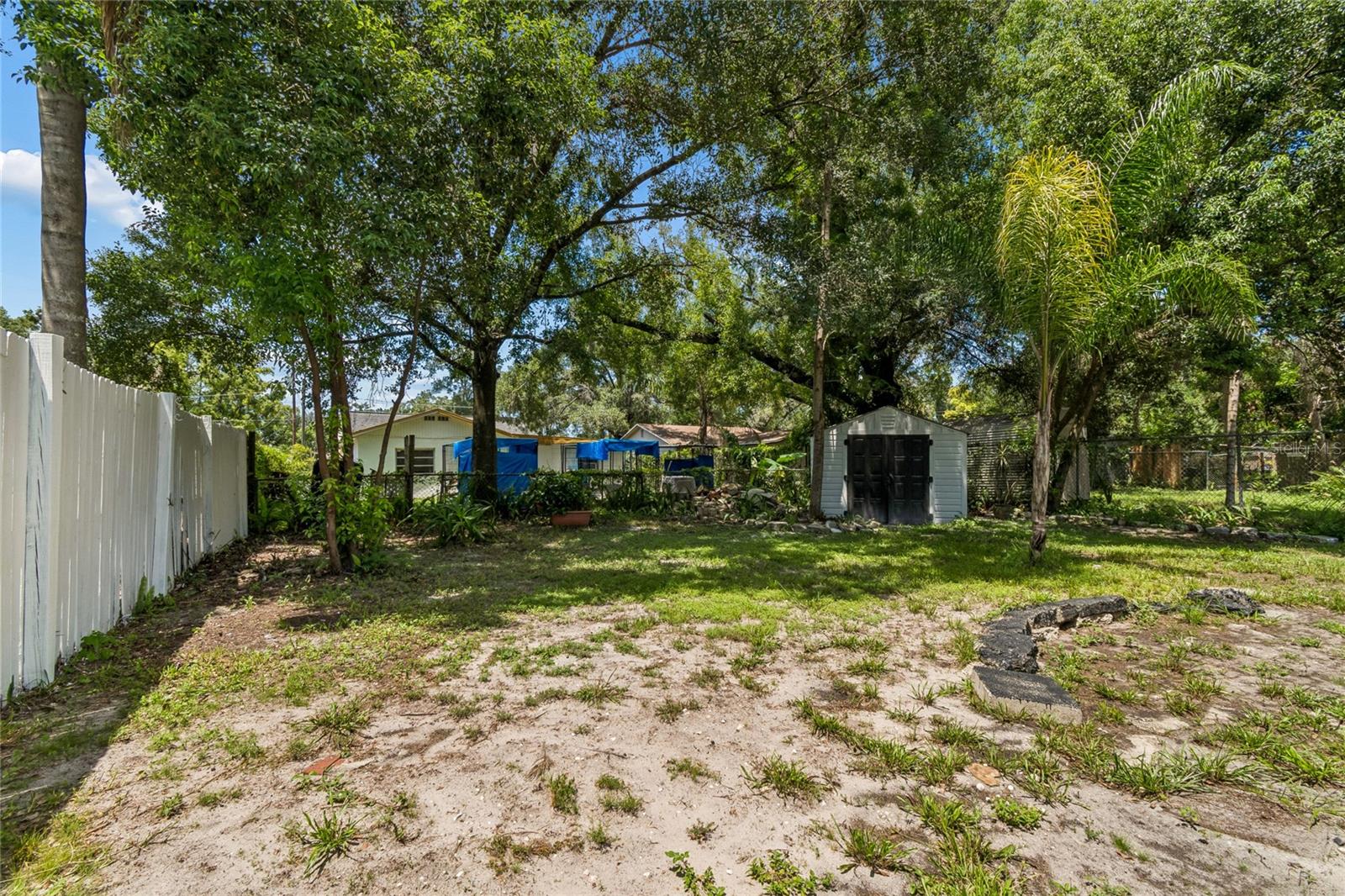 1614 E MAPLE AVE — photo 55
