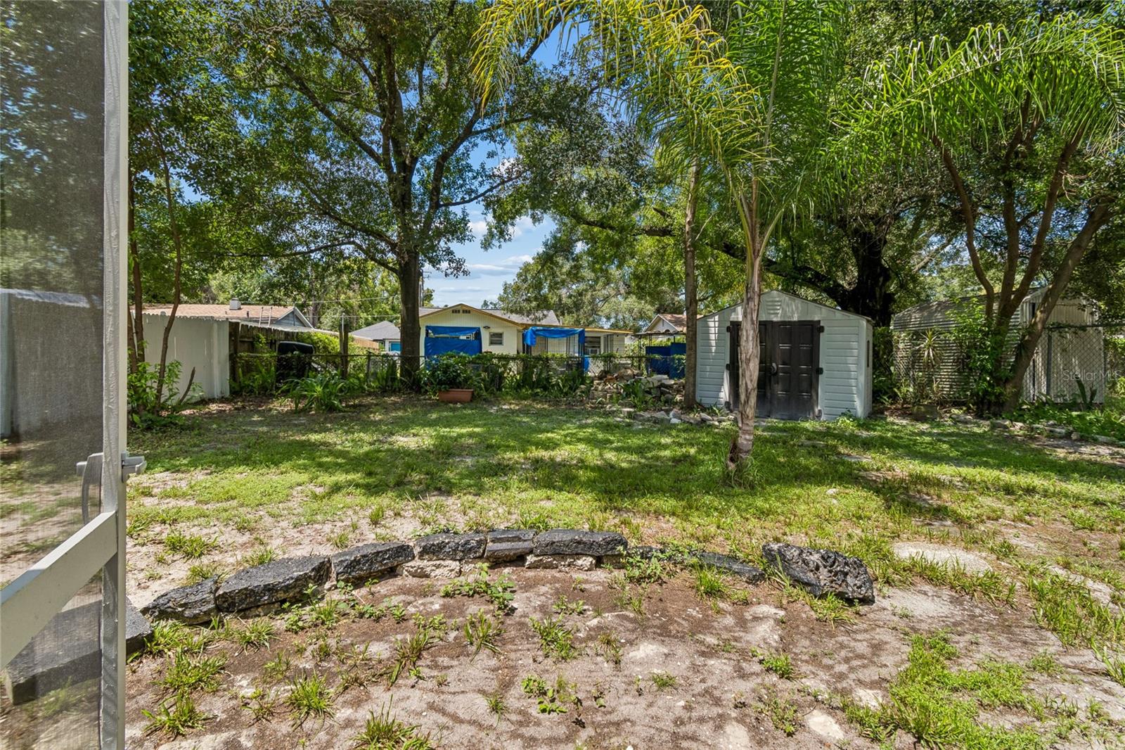 1614 E MAPLE AVE — photo 50