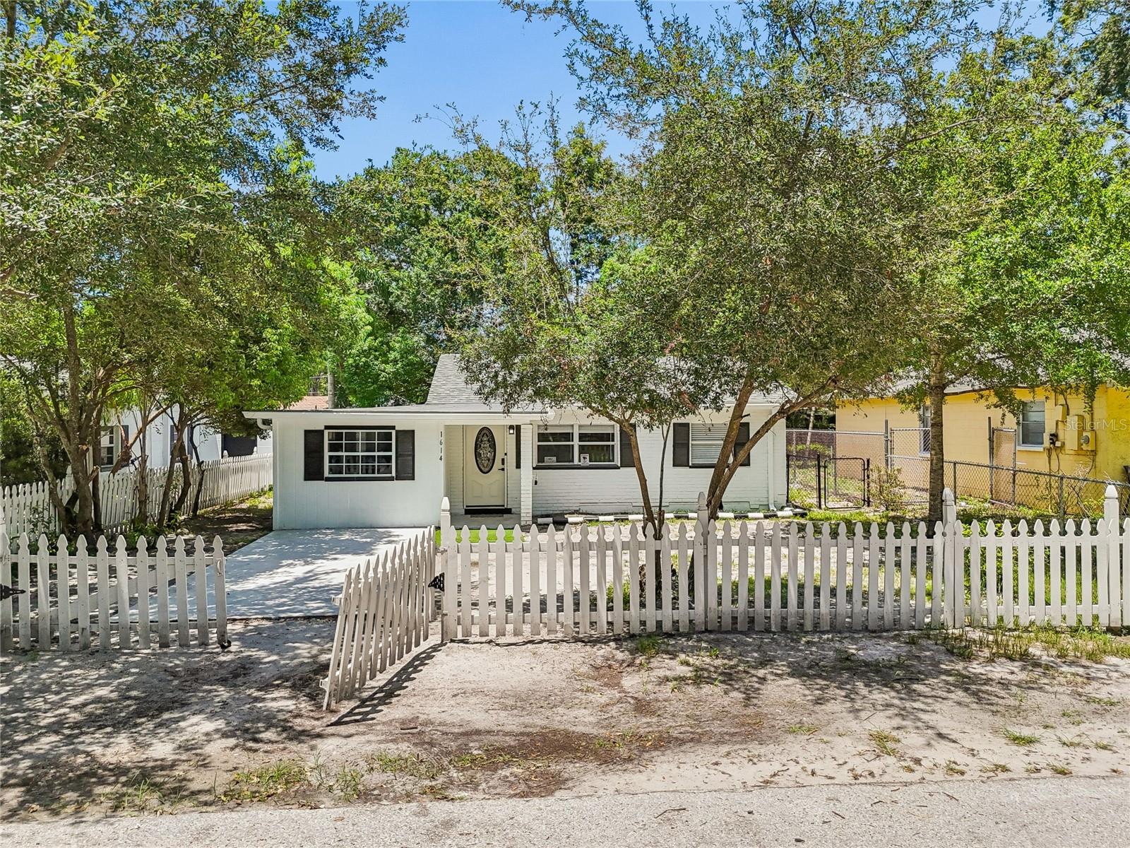 1614 E MAPLE AVE — photo 60