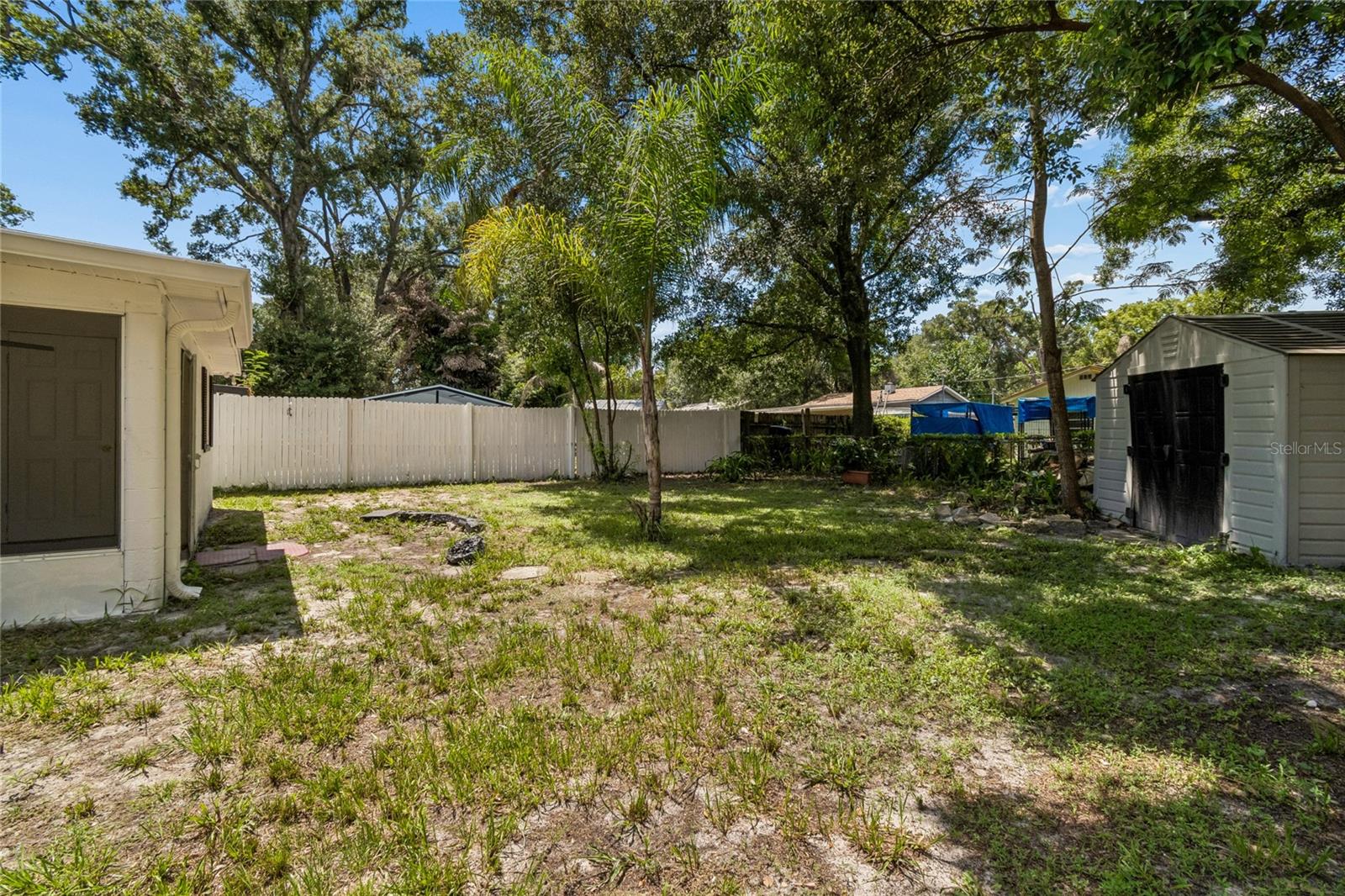1614 E MAPLE AVE — photo 54