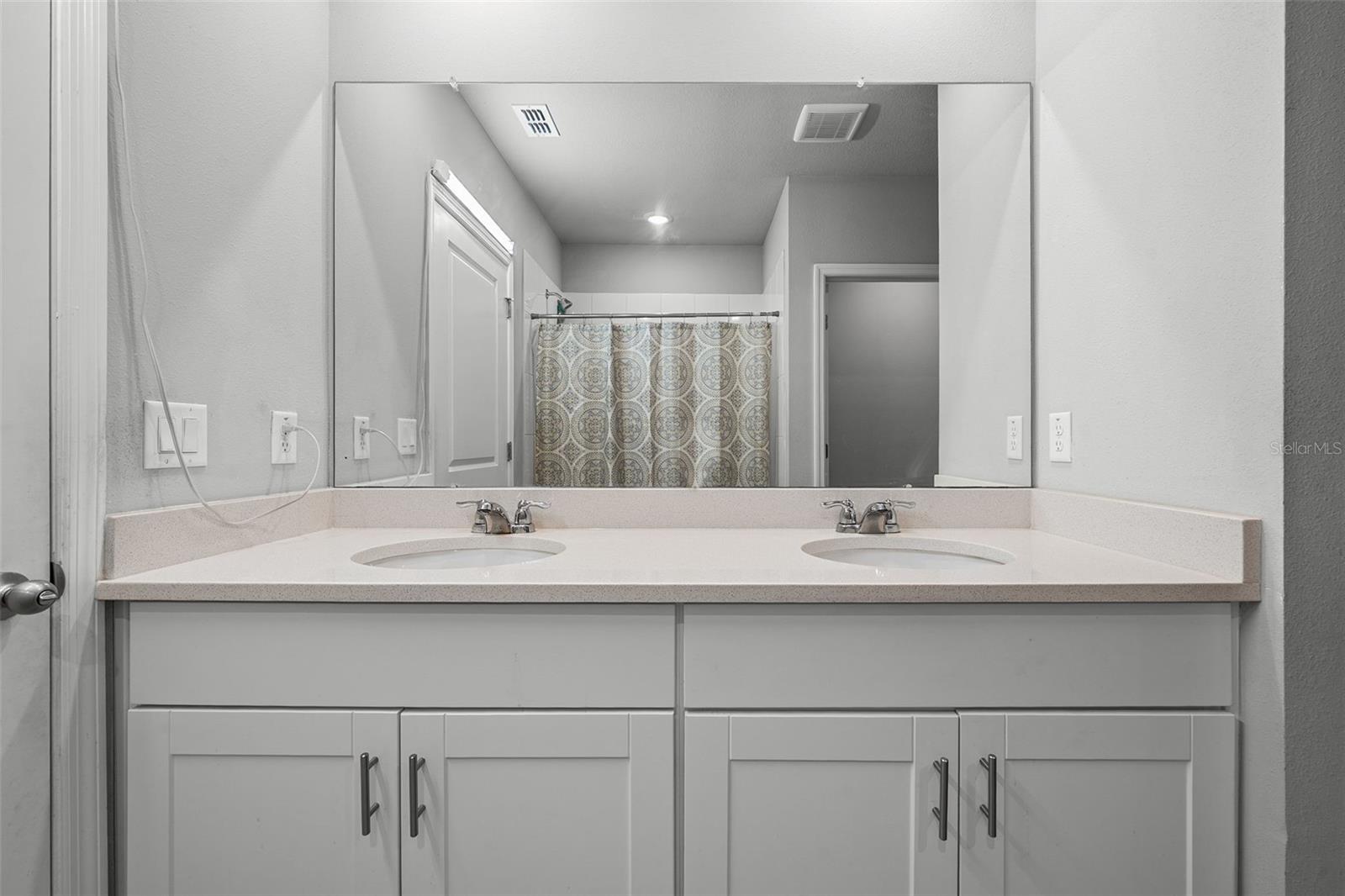 3361 FRESNO PL — photo 25