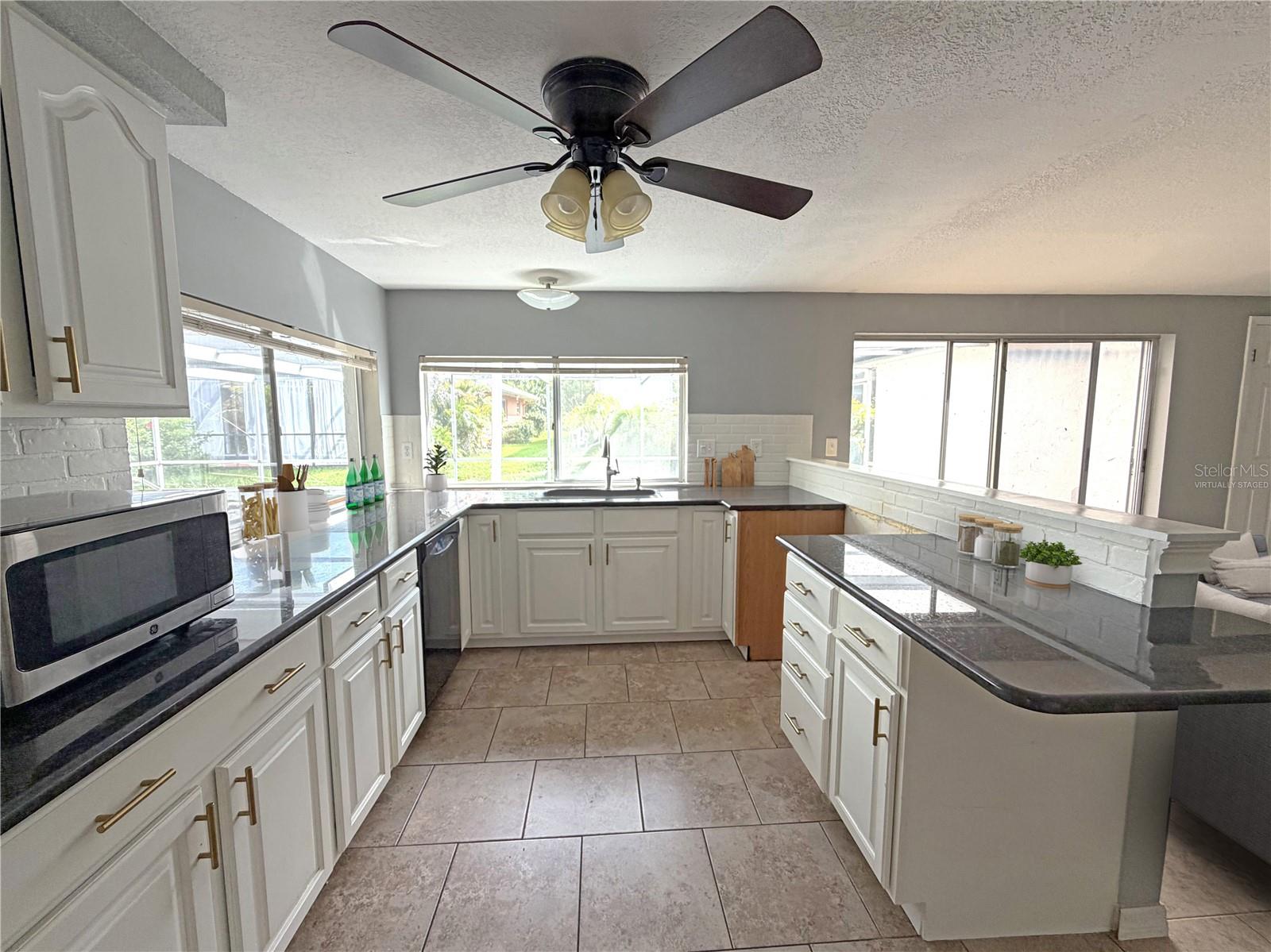 12407 WEATHERSTONE ROW — photo 10