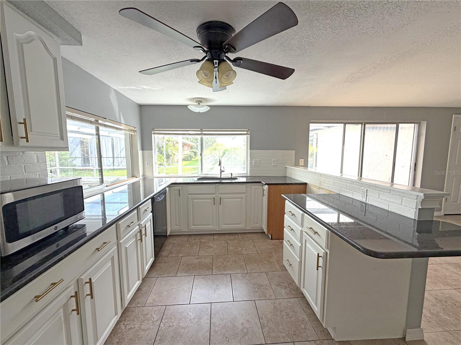 12407 WEATHERSTONE ROW — photo 11