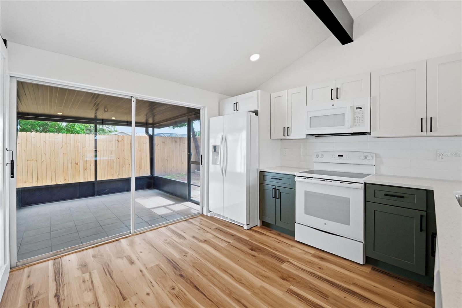 8602 BRIAR GROVE CIR — photo 7