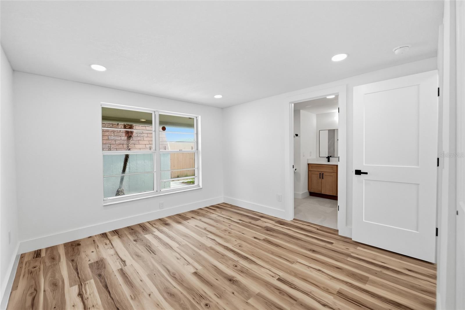 8602 BRIAR GROVE CIR — photo 14