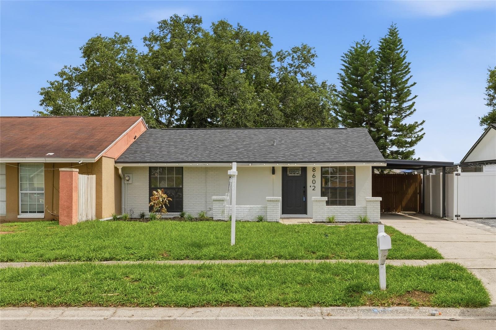 8602 BRIAR GROVE CIR — photo 24