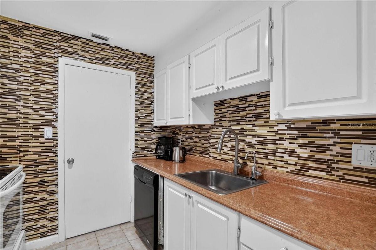 13405 ARBOR POINTE CIR #104 — photo 8