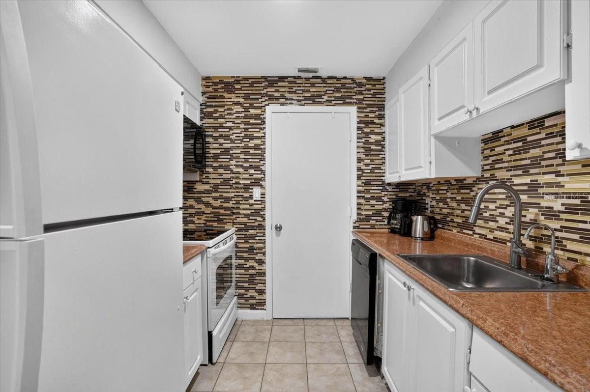 13405 ARBOR POINTE CIR #104 — photo 10