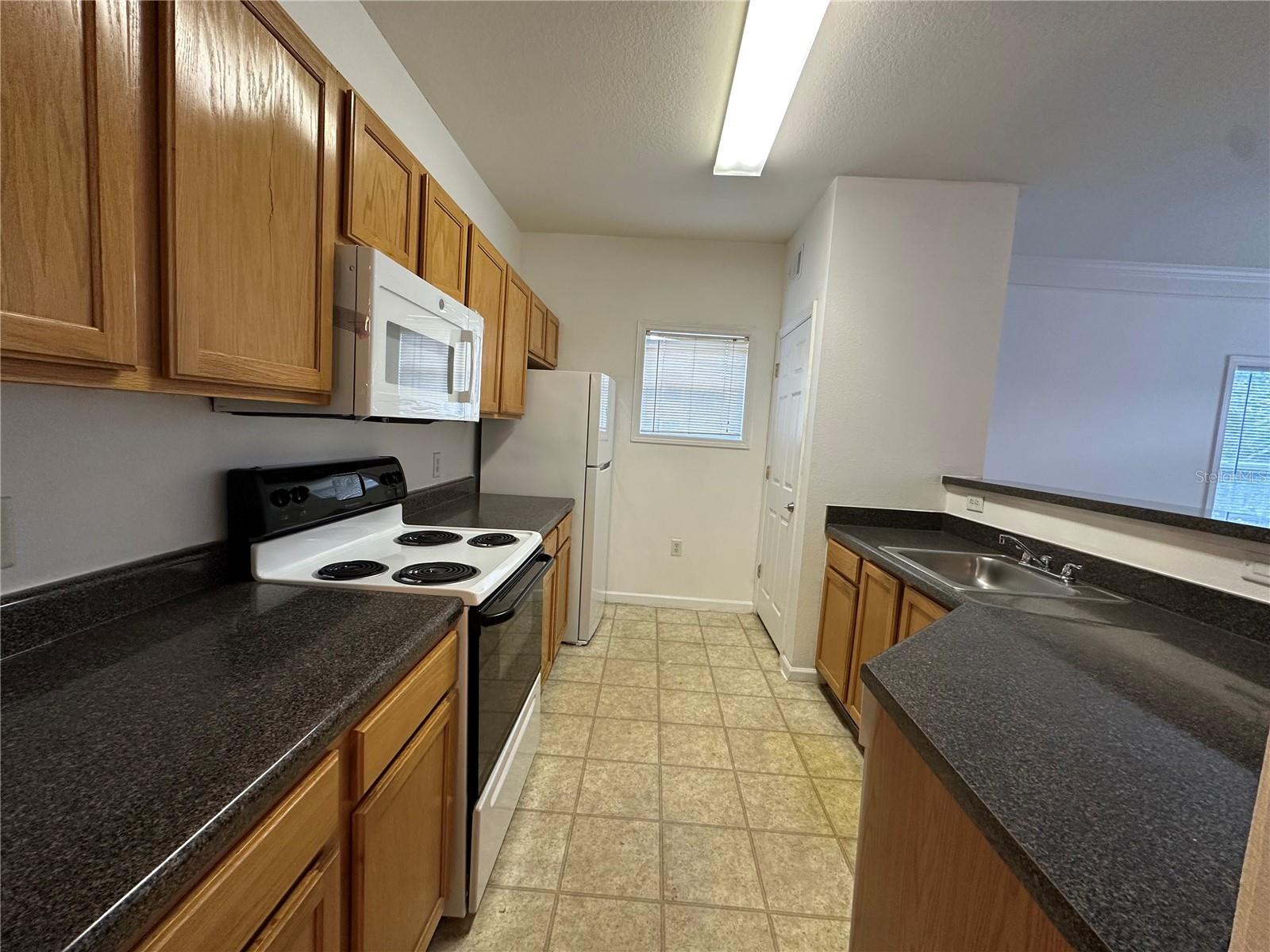 4802 51ST ST W #622 — photo 3