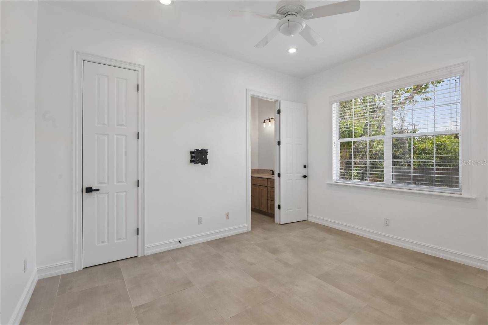 5105 W NEPTUNE WAY — photo 30