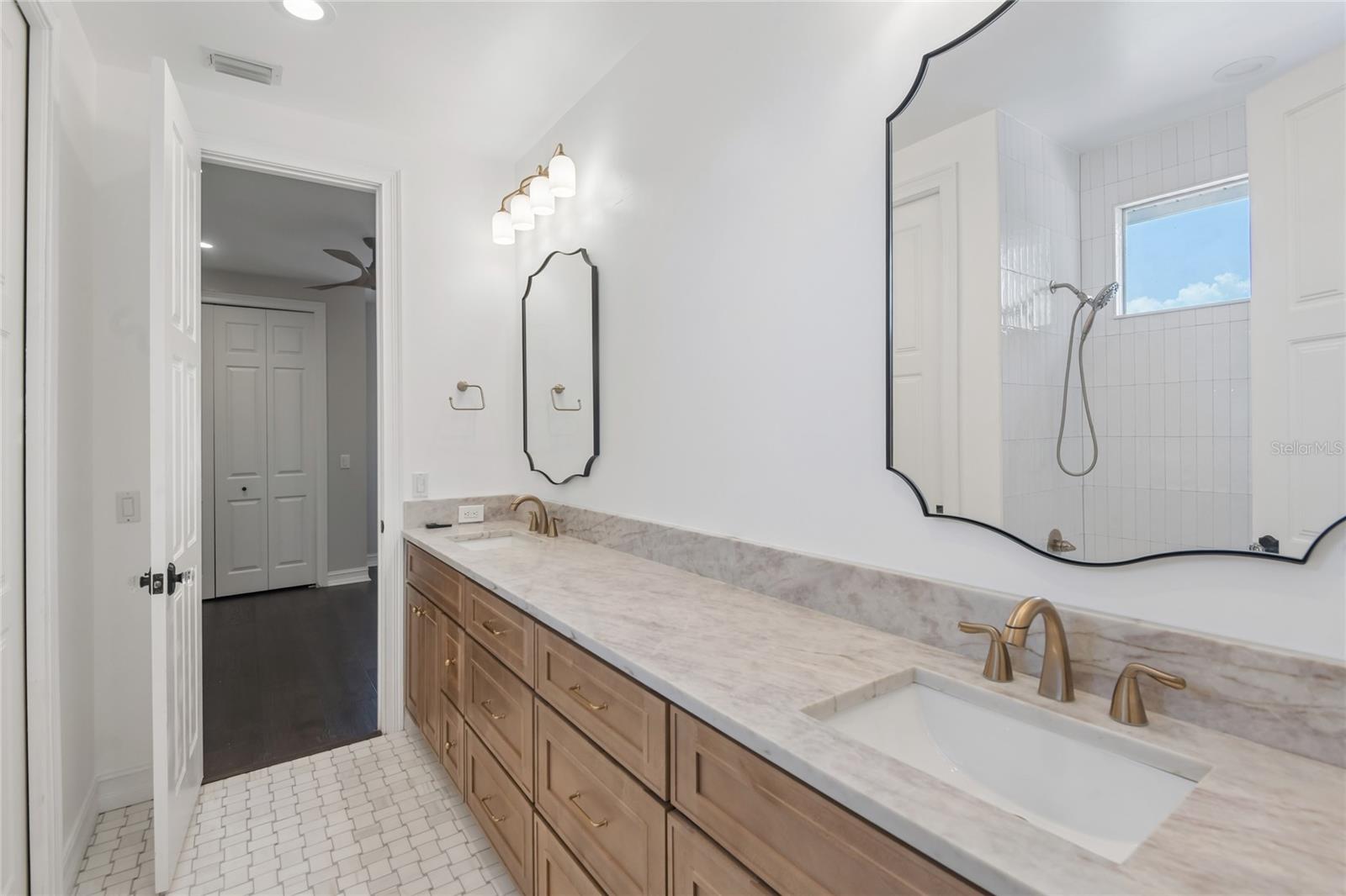 5105 W NEPTUNE WAY — photo 54
