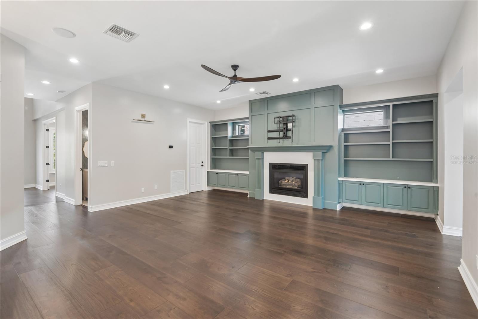 5105 W NEPTUNE WAY — photo 4