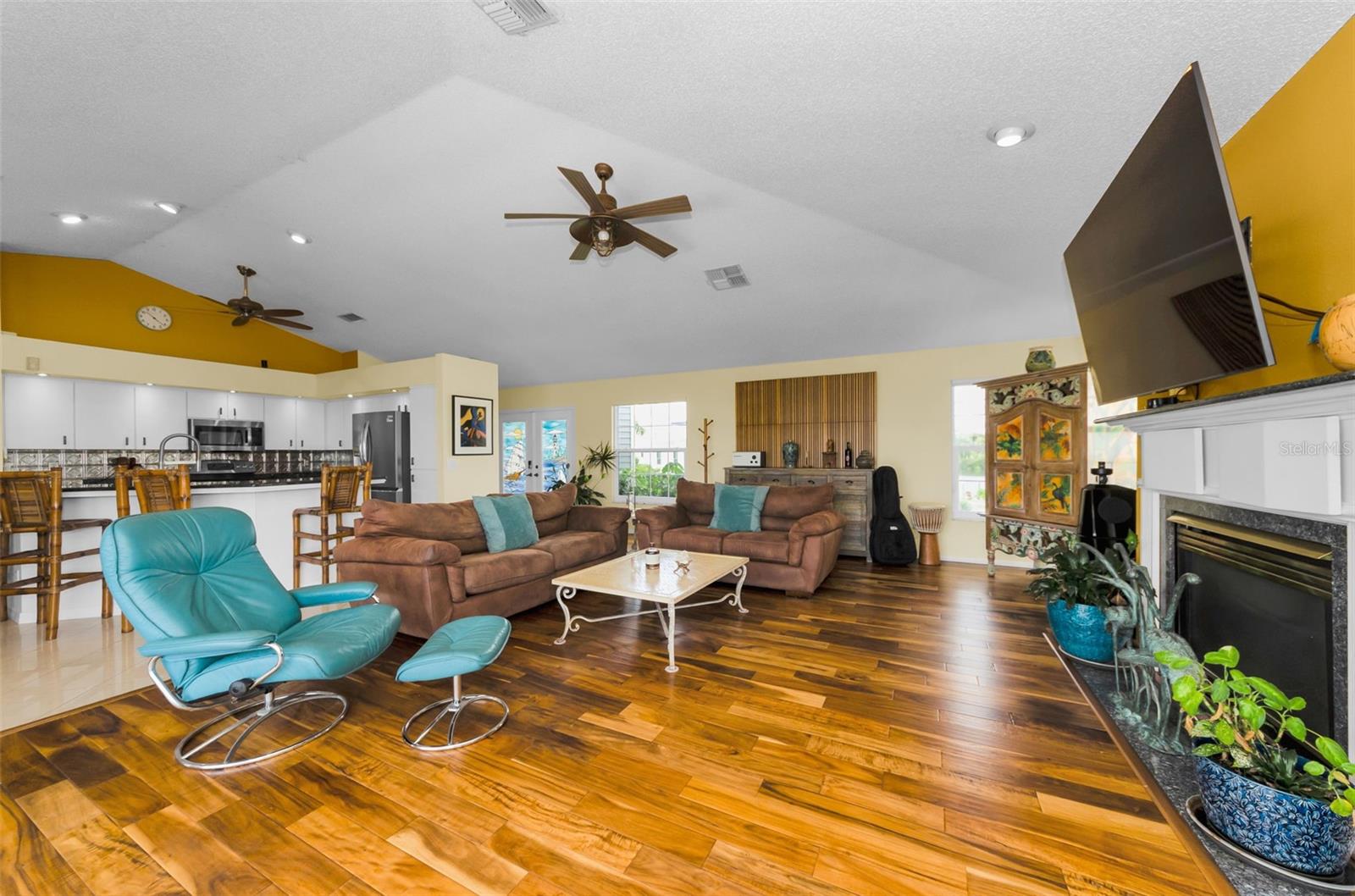 8001 BRIGHTON DR — photo 31