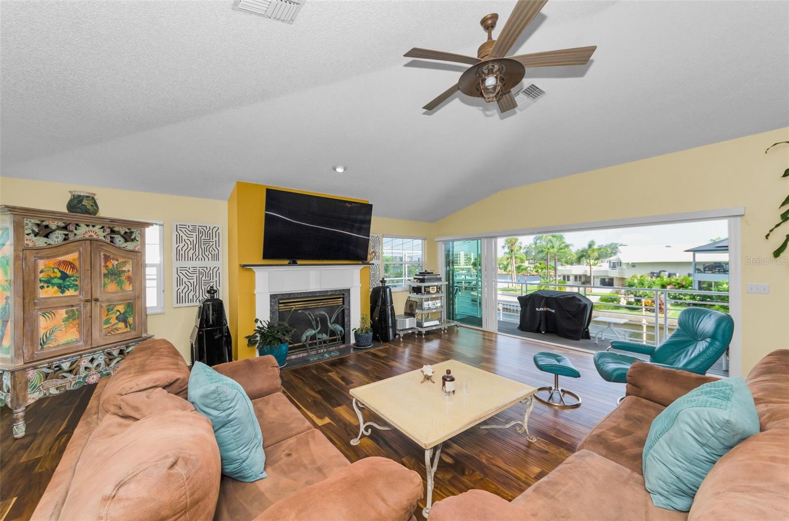 8001 BRIGHTON DR — photo 24
