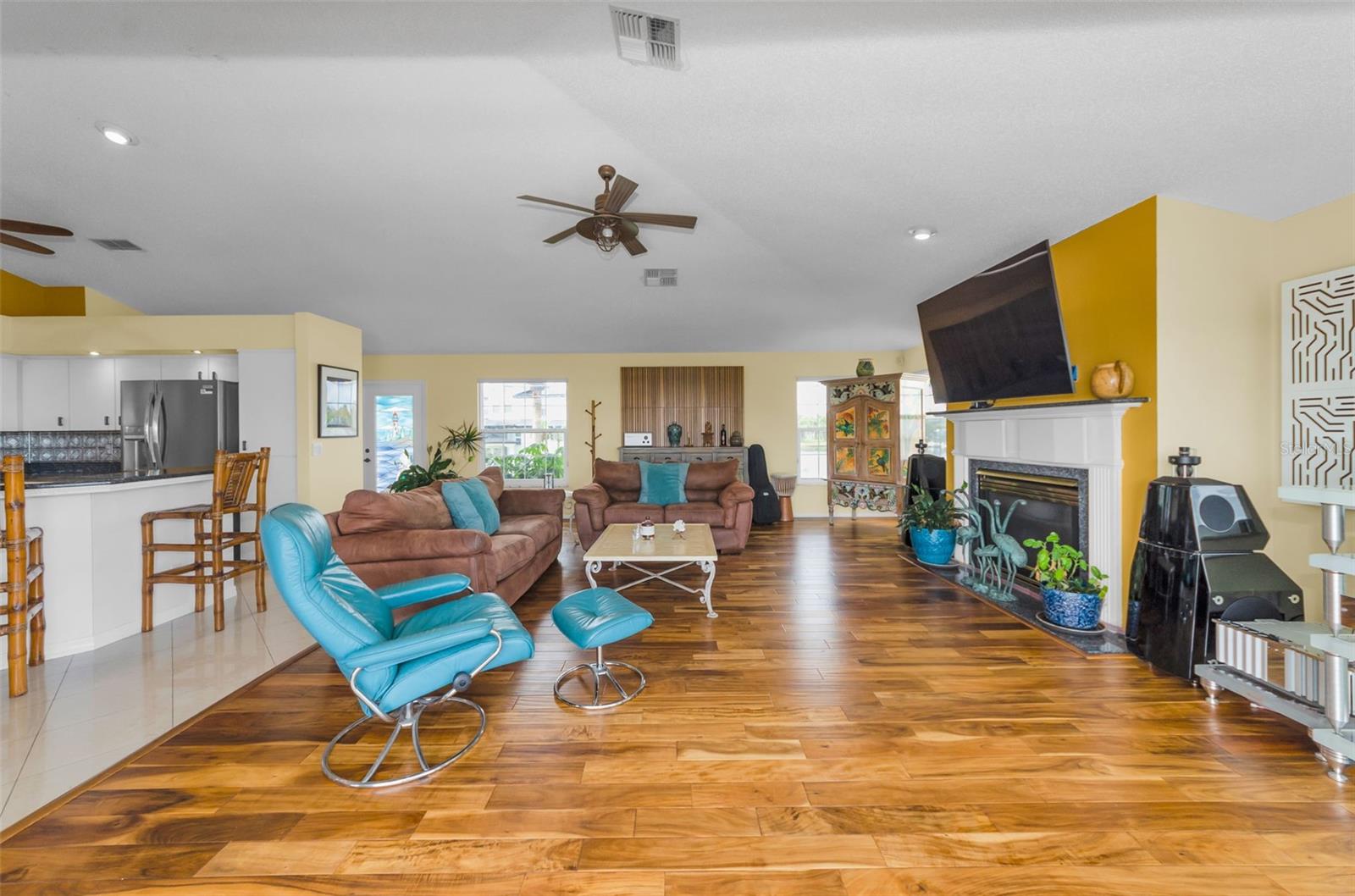8001 BRIGHTON DR — photo 30