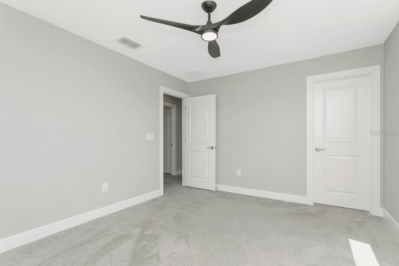 9909 LONGMEADOW AVE — photo 25