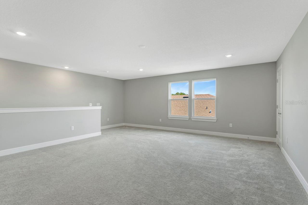 9909 LONGMEADOW AVE — photo 31