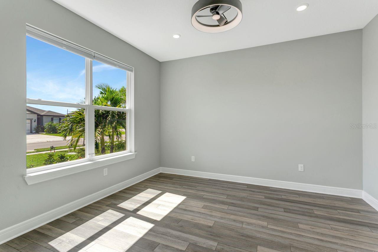 9909 LONGMEADOW AVE — photo 4
