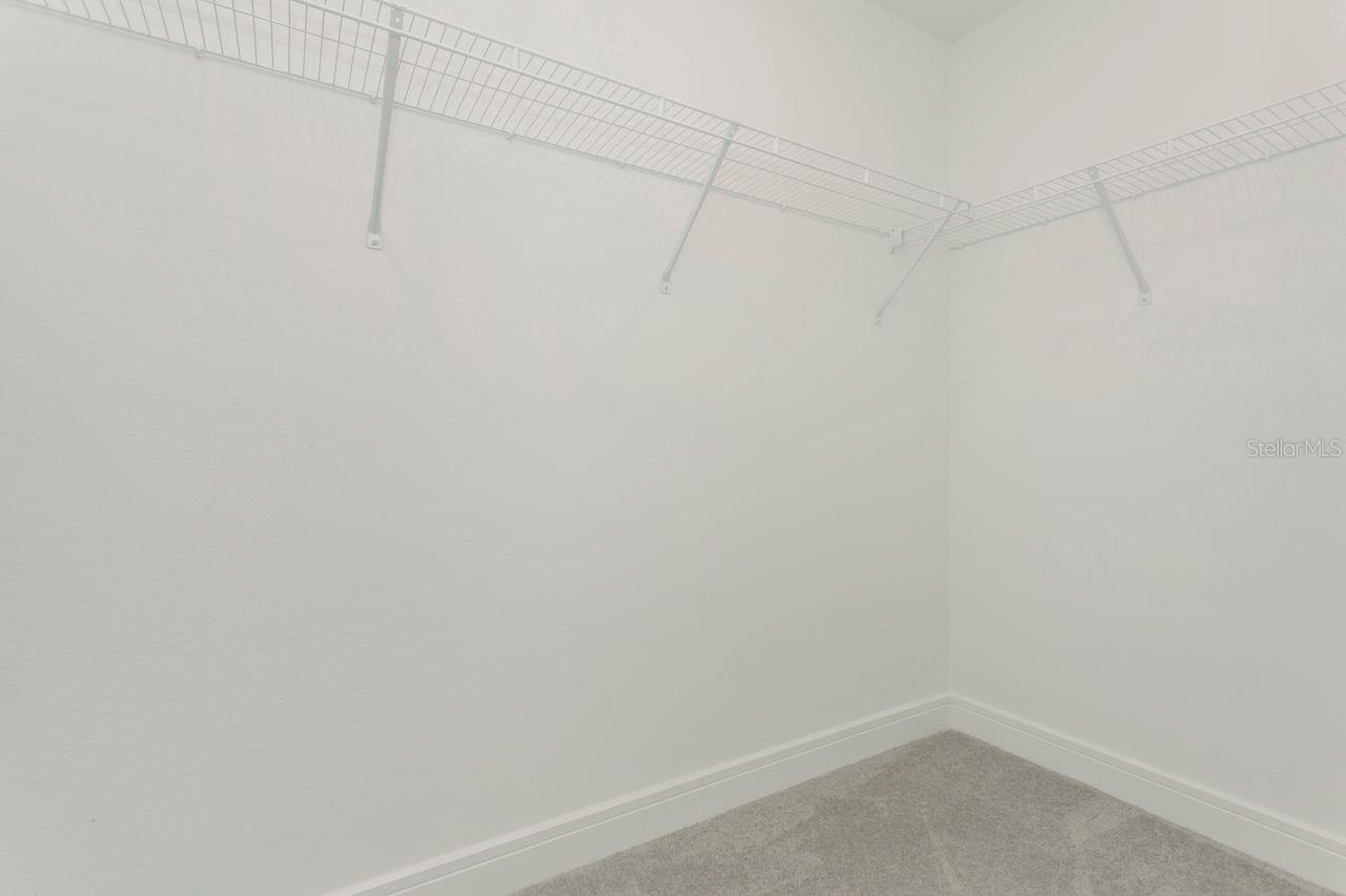 9909 LONGMEADOW AVE — photo 26