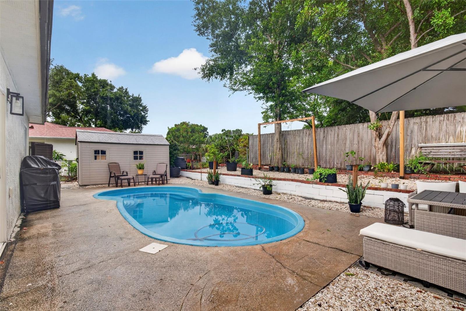 1435 BURNING TREE RD — photo 39