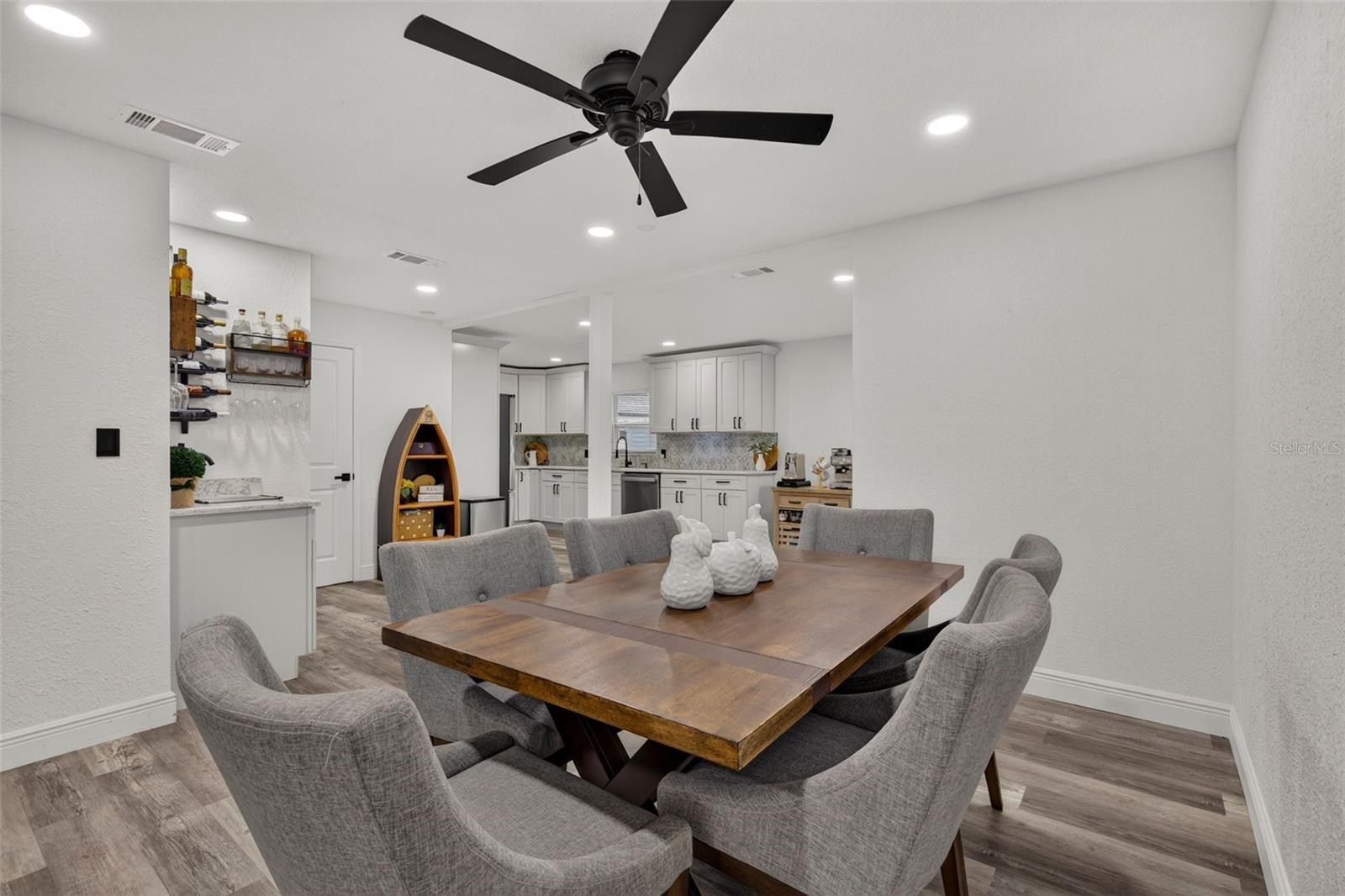 1435 BURNING TREE RD — photo 12