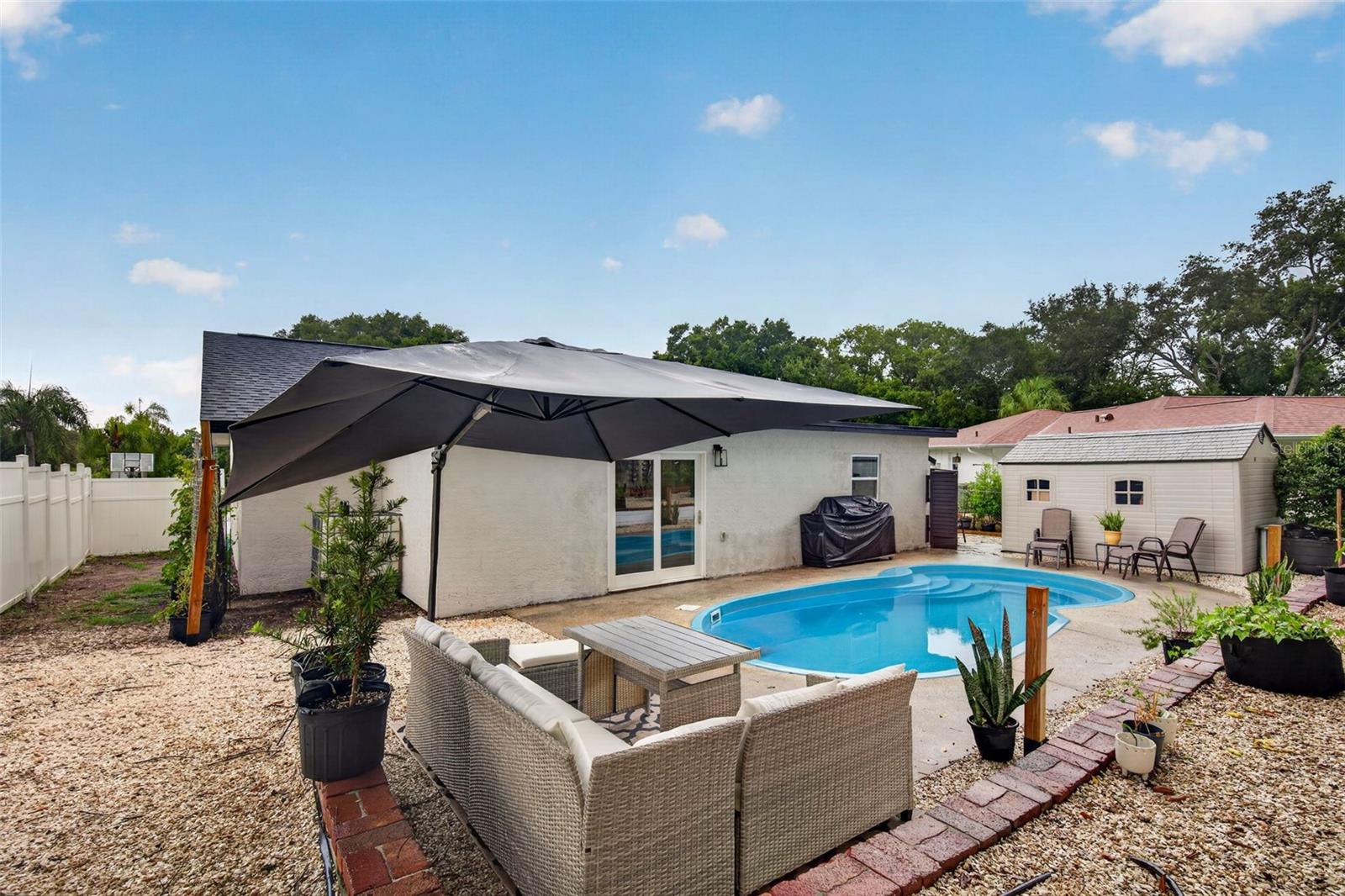 1435 BURNING TREE RD — photo 41