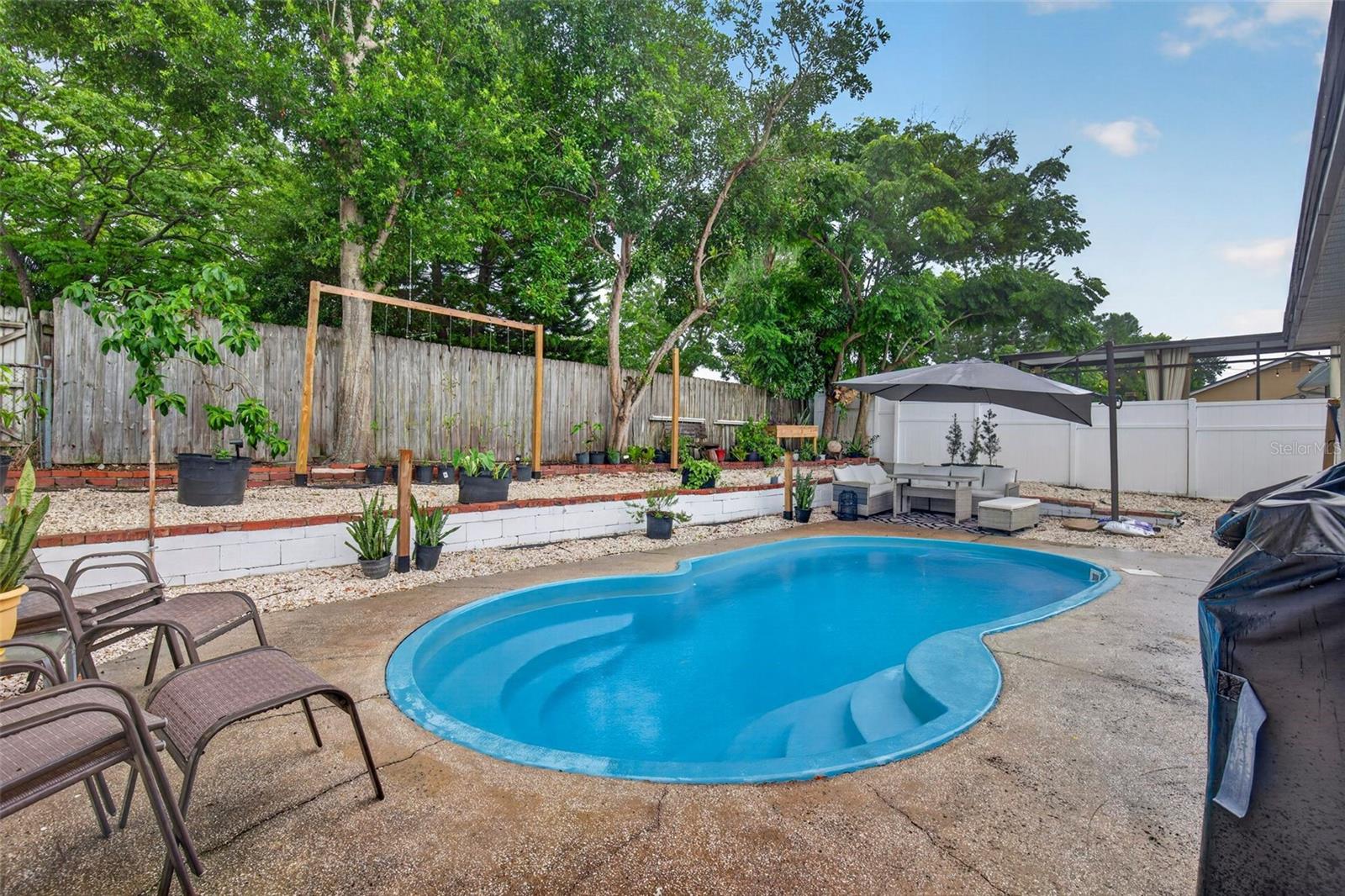 1435 BURNING TREE RD — photo 44